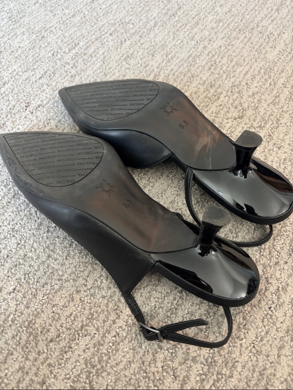 BCBGeneration Black Pointed Slingback Kitten Heels with back strap 8.5 - Picture 5 of 5